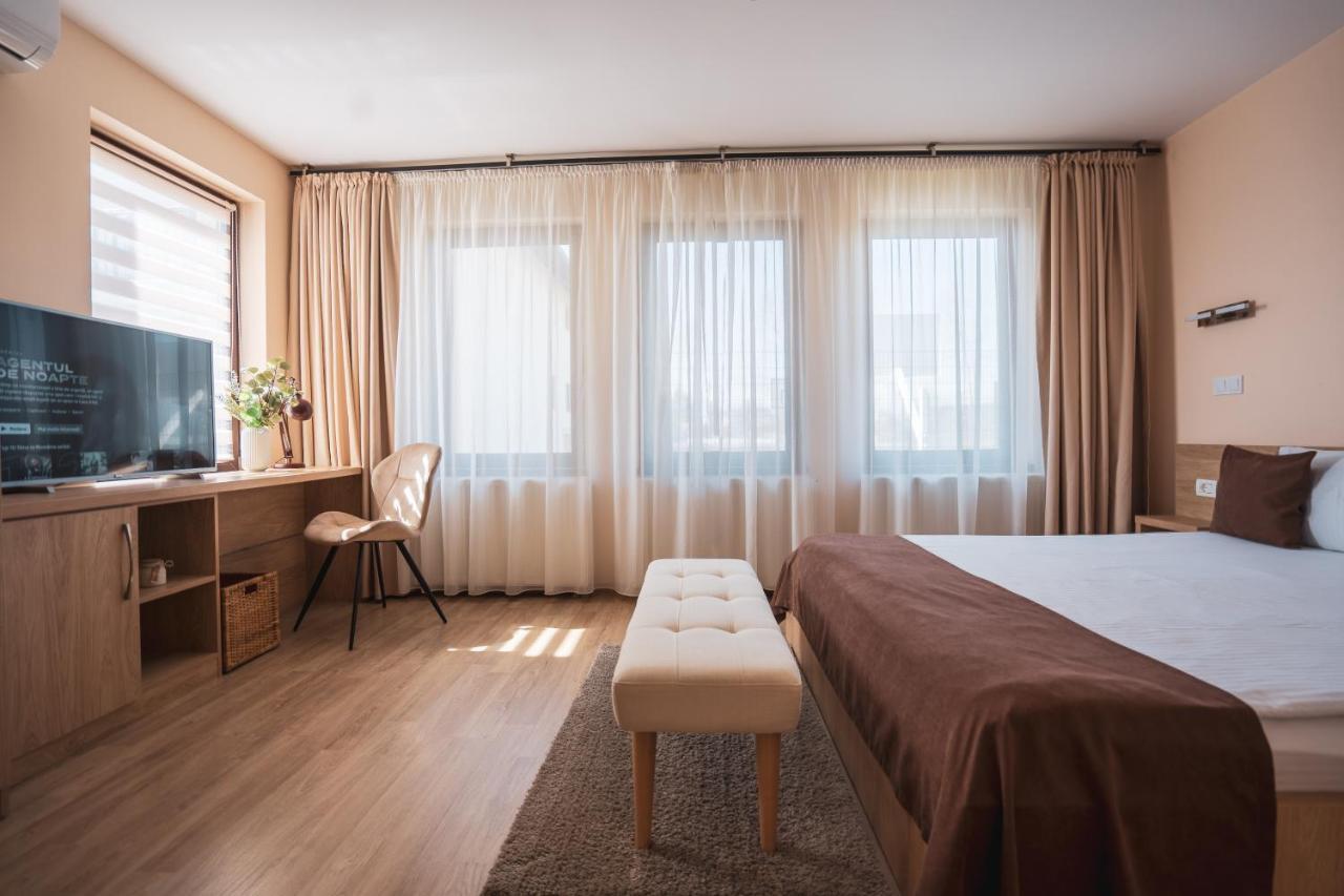 Roots Villa Redwood Braszów Zewnętrze zdjęcie