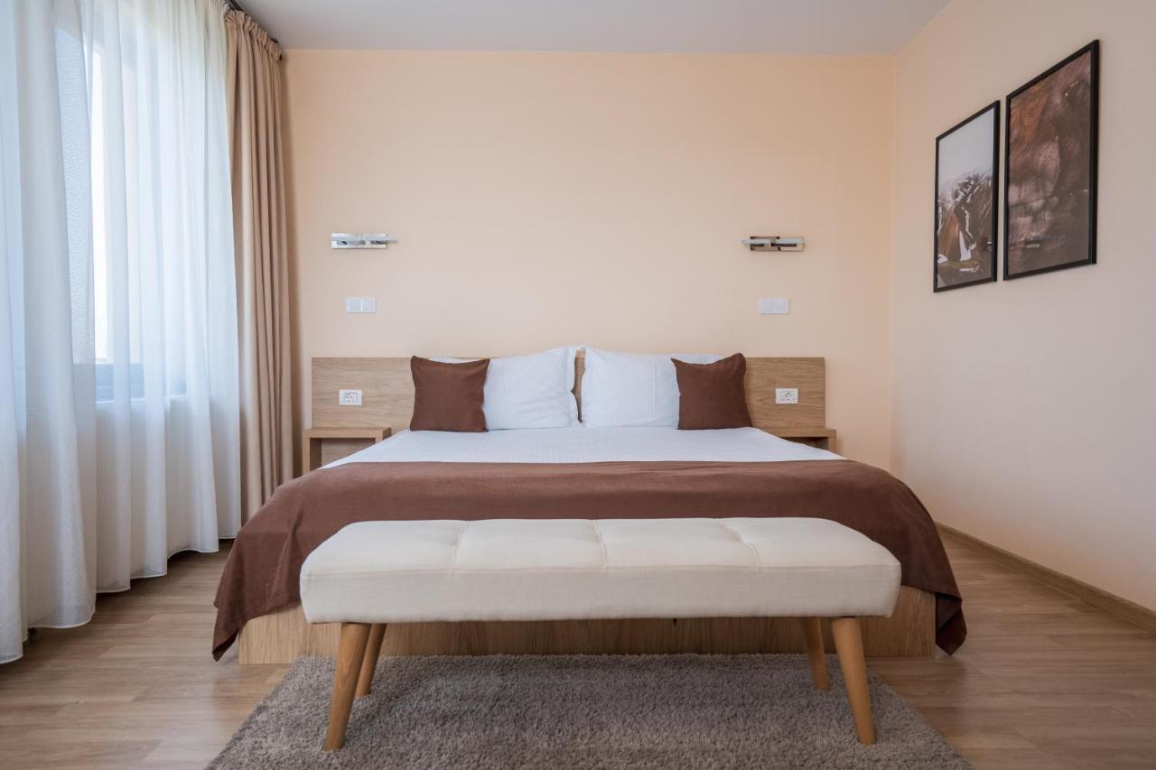 Roots Villa Redwood Braszów Zewnętrze zdjęcie