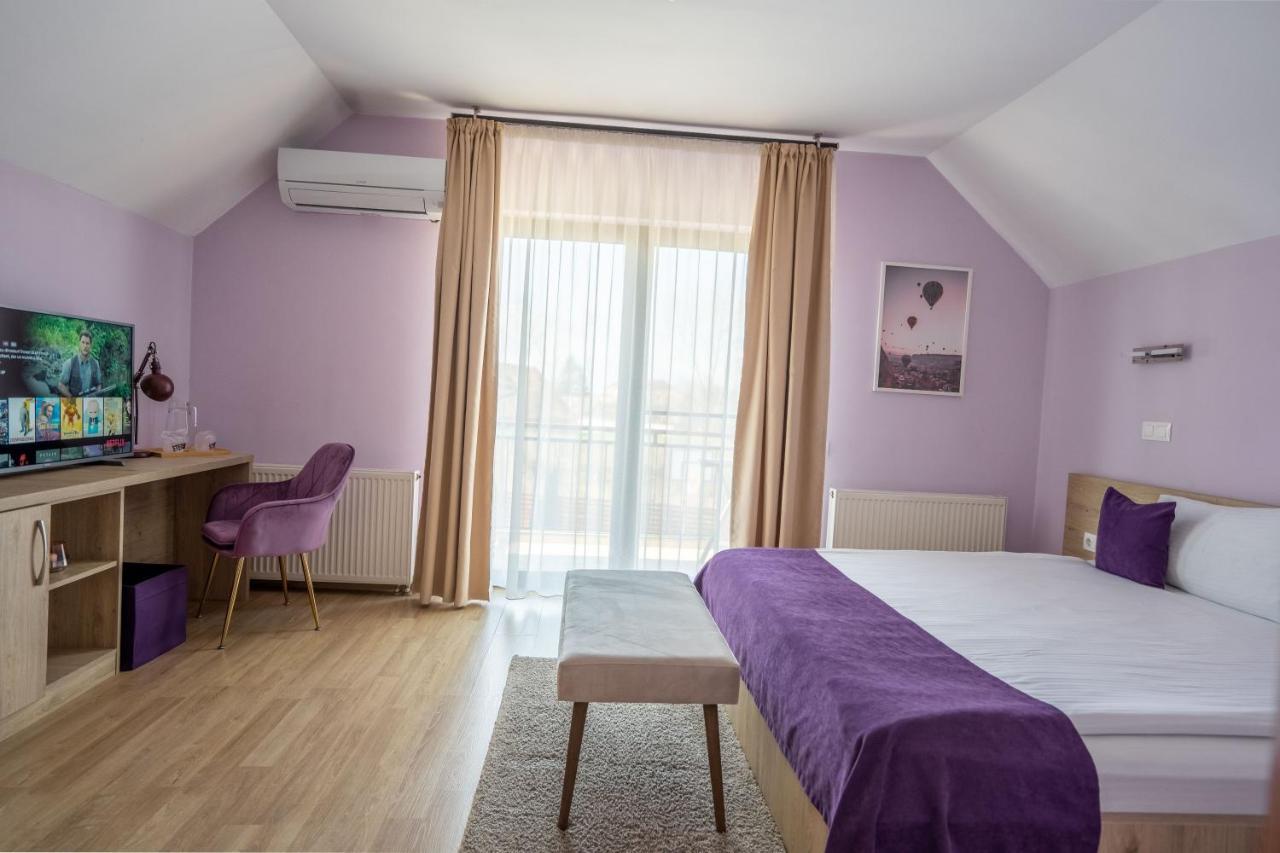 Roots Villa Redwood Braszów Zewnętrze zdjęcie