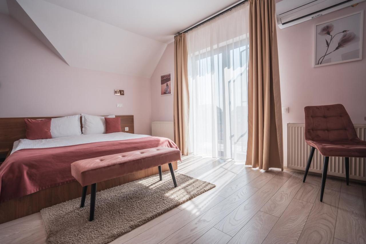 Roots Villa Redwood Braszów Zewnętrze zdjęcie