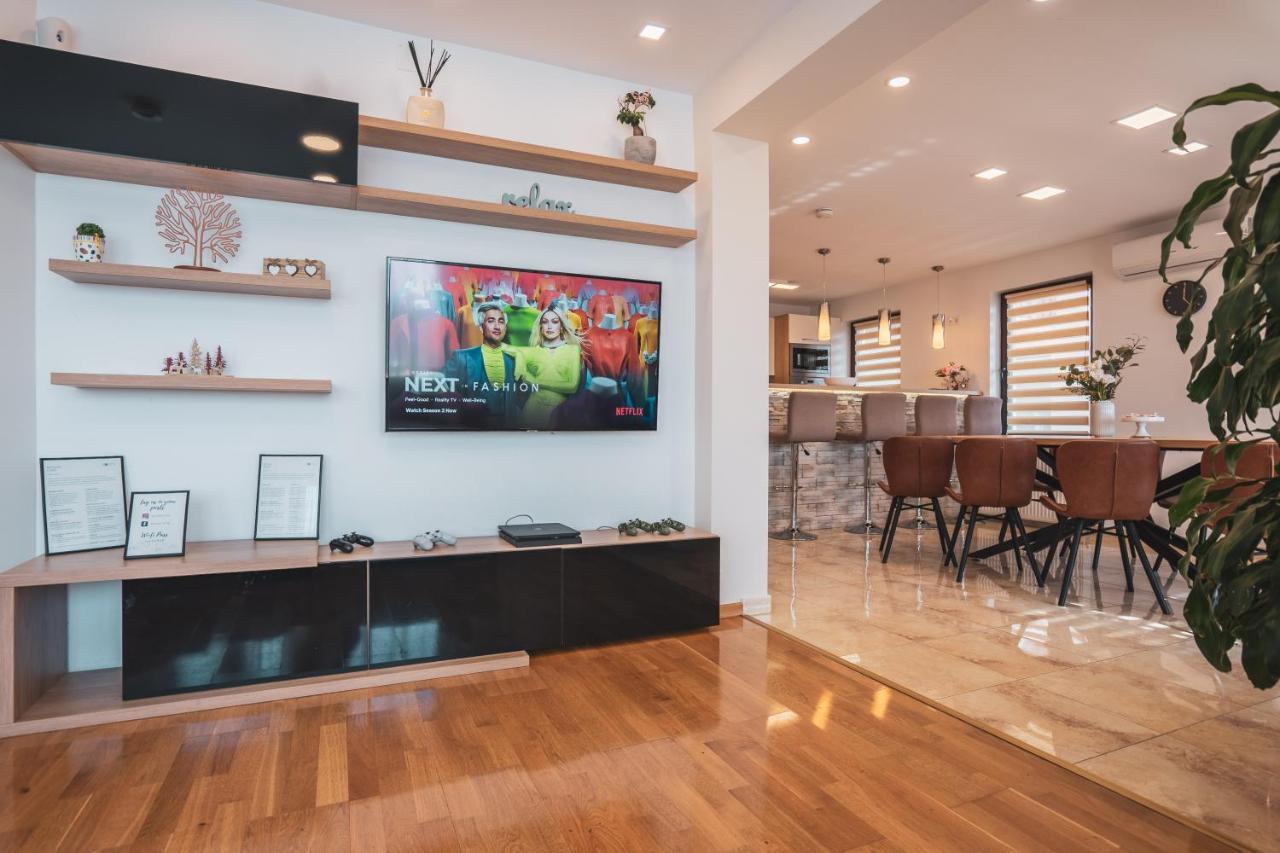 Roots Villa Redwood Braszów Zewnętrze zdjęcie