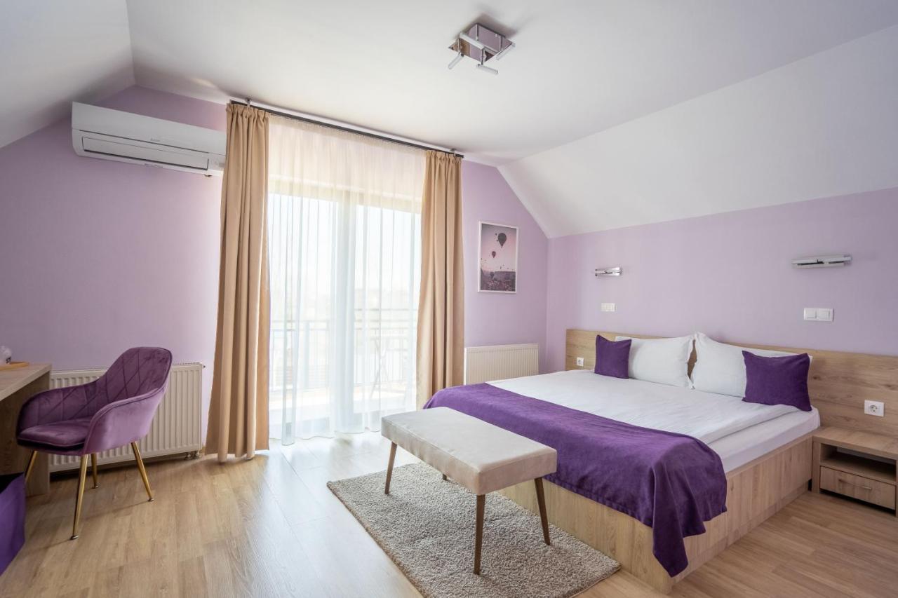 Roots Villa Redwood Braszów Zewnętrze zdjęcie